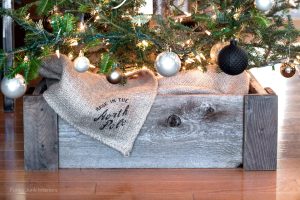 DIY wood Christmas tree skirt